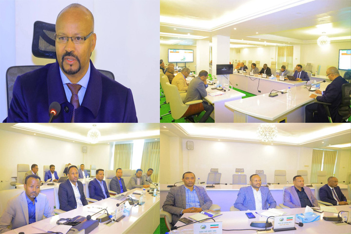 መስተዳድር ምክር ቤቱ በሁለተኛ ቀን ውሎው የክልሉን መንግስት የ2017 ዓ.ም  አፈጻጸም አስመልክቶ በቀረበው ሪፖርት ላይ እየመከረ ነው