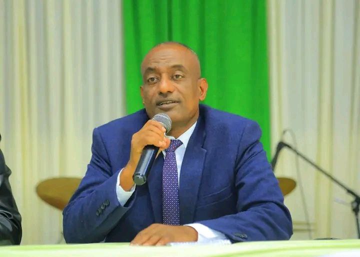 የገዢ ትርክትን ቀጣይነት ባለው መልኩ በማስረጽና አንድነትን በማጠናከር የውስጥና የውጭ ፈተናዎችን መሻገር እንደሚገባ ተገለጸ።